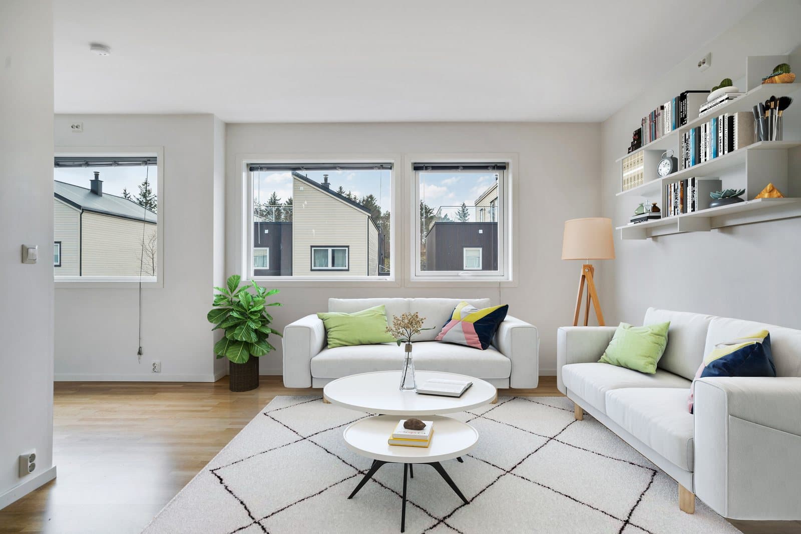 The same living room with virtual furniture